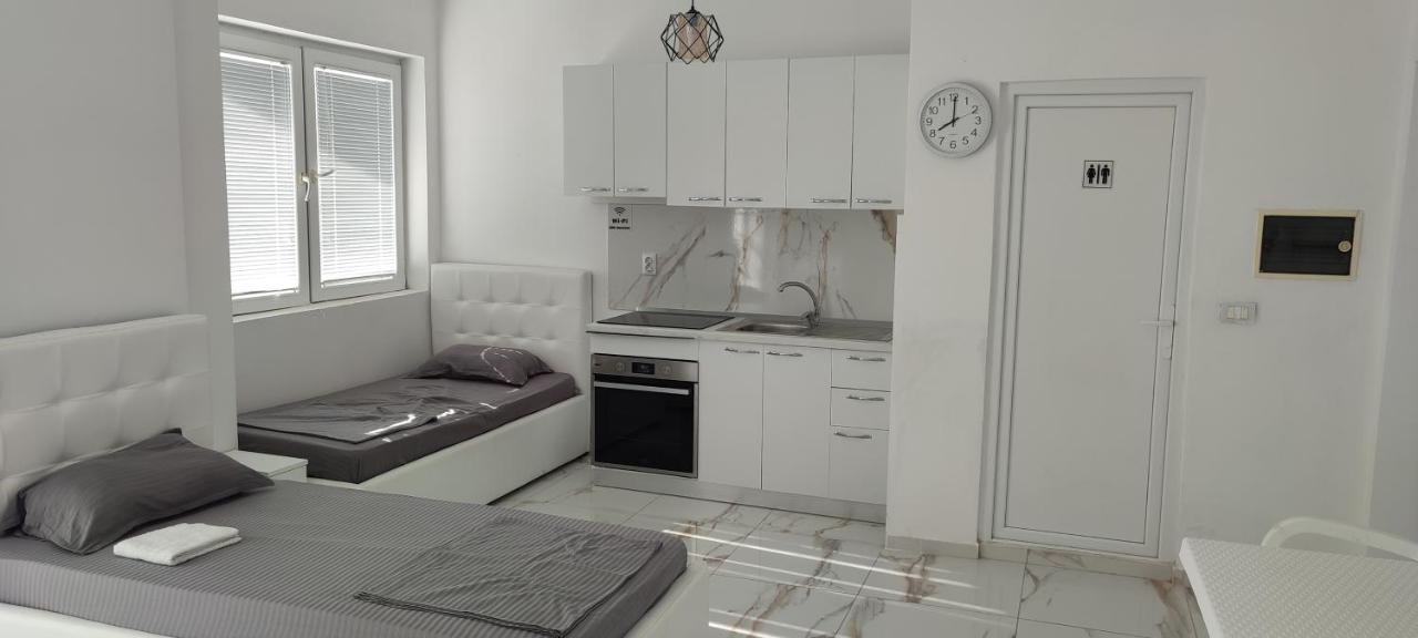 Golem Apartment 외부 사진