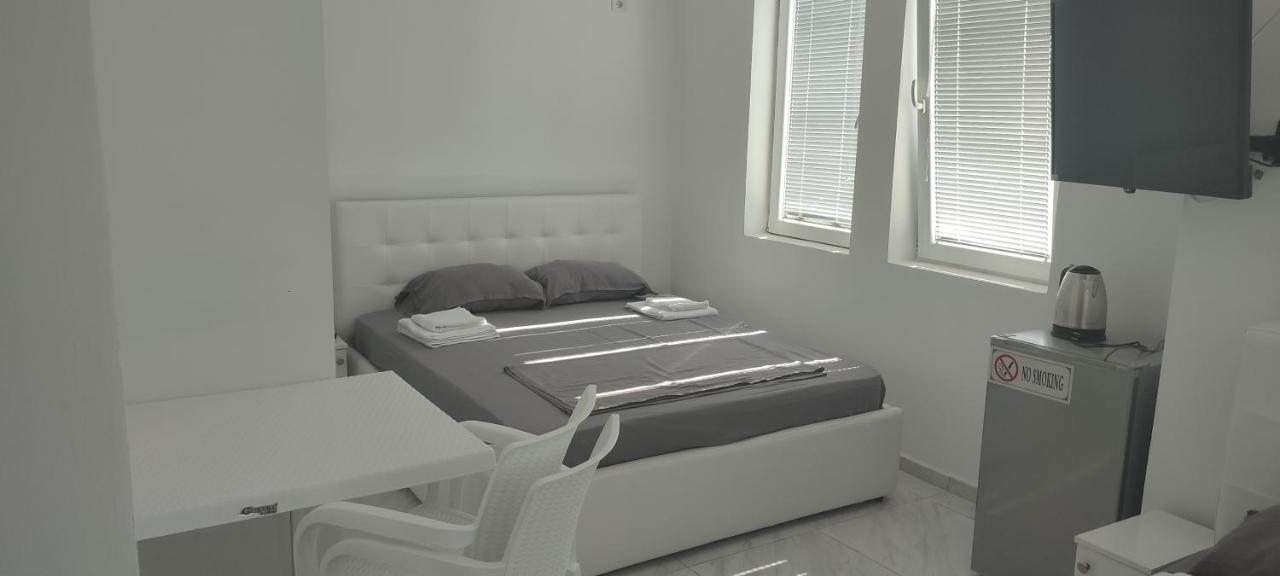 Golem Apartment 외부 사진