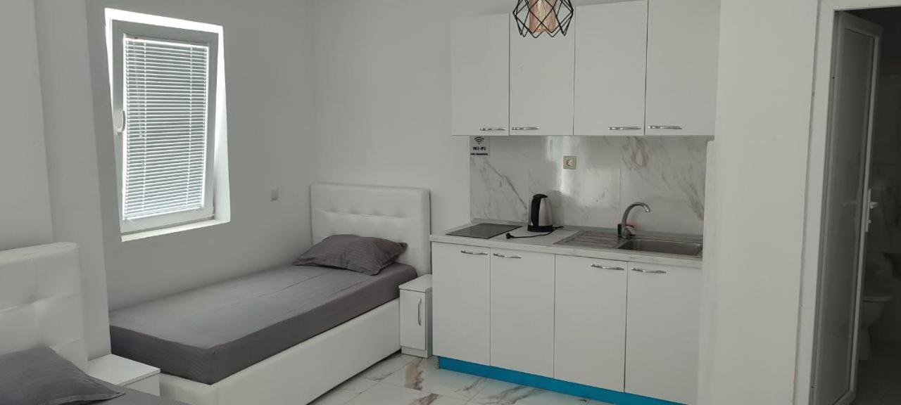 Golem Apartment 외부 사진