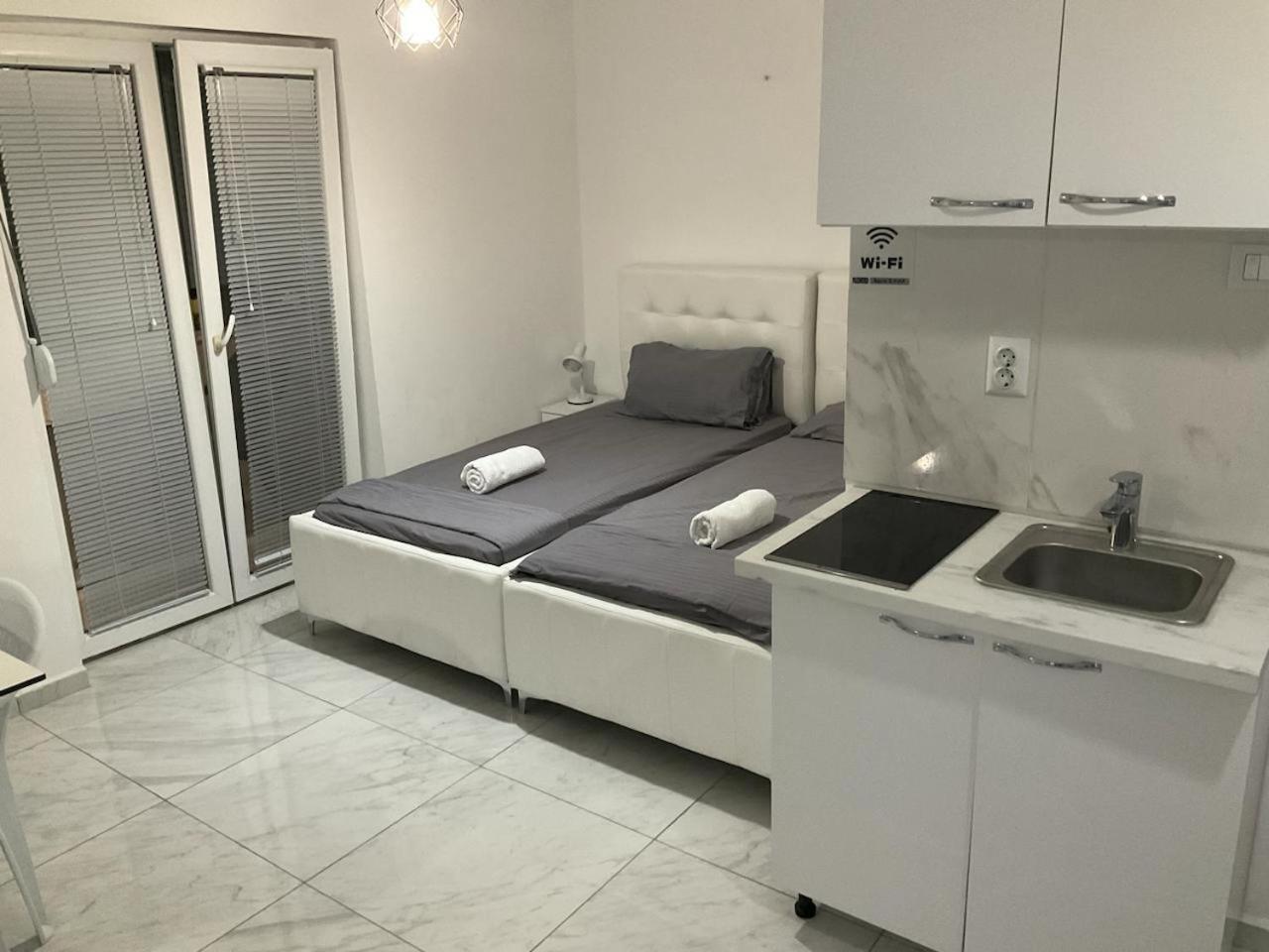 Golem Apartment 외부 사진